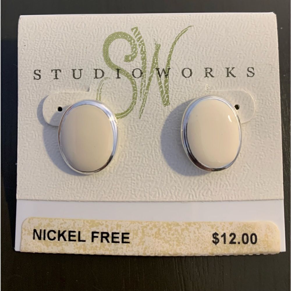 Stufio Works white stud earrings